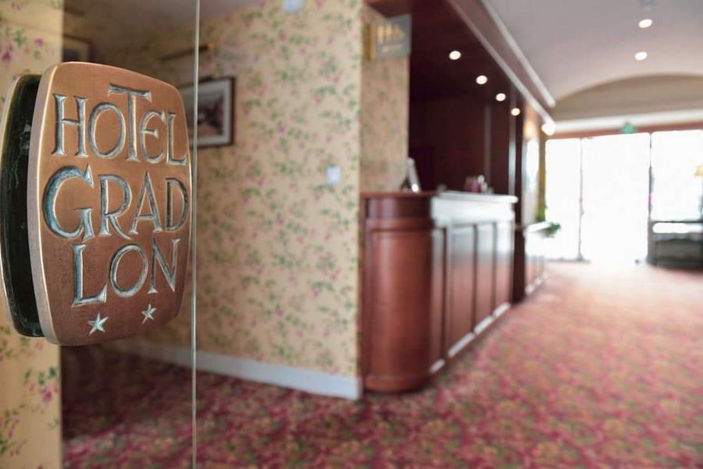 Gradlon Hotel 3*